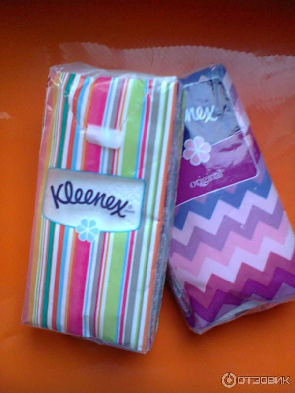 Бумажные платочки Kleenex Ромашка фото