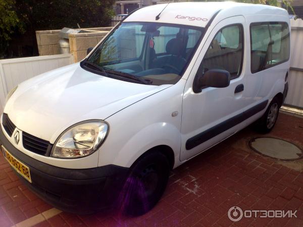 Автомобиль Renault Kangoo минивэн фото