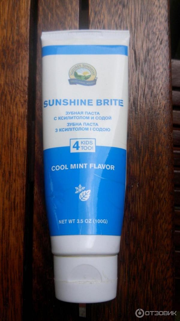 Sunshine Brite Toothpaste with Xylitol and Soda Cool Mint Flavor