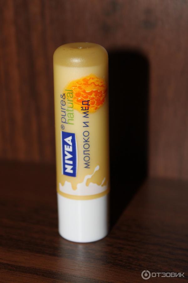 Бальзам для губ Nivea Pure&Natural Молоко и мед фото