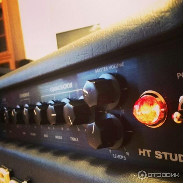 Ламповый гитарный комбоусилитель Blackstar HT20 Studio