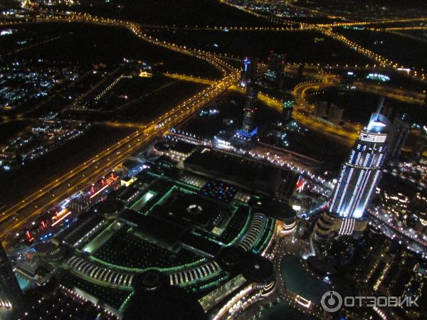 Небоскреб Burj Khalifa (ОАЭ, Дубай) фото