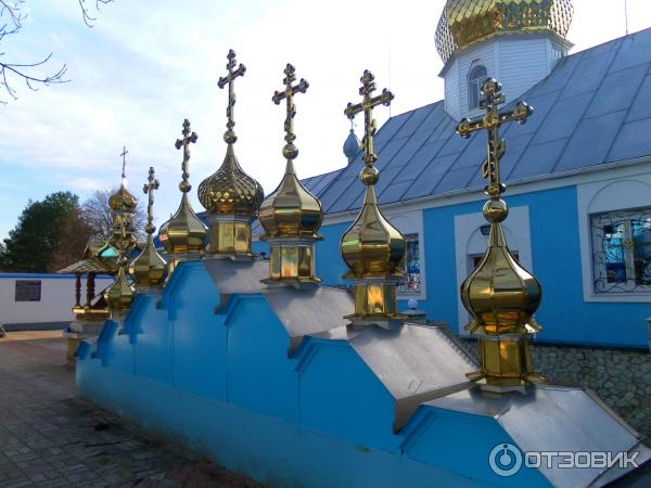 Почаевская лавра. Источник Св. Анны (Украина, Почаев) фото