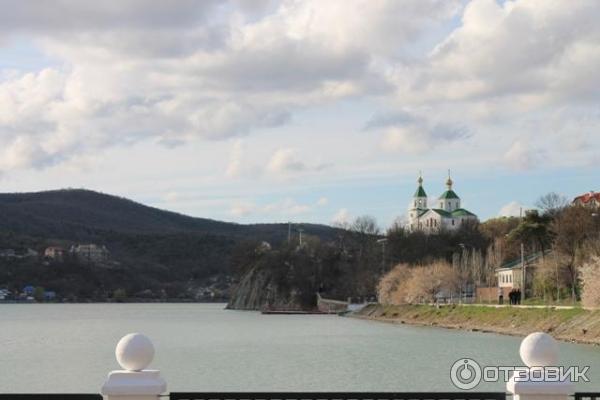 Отдых на озере Абрау (Россия, Краснодарский край) фото