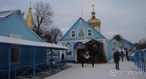 Почаевская лавра. Источник Св. Анны (Украина, Почаев) фото