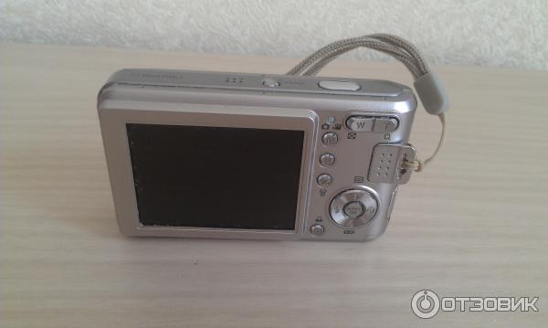 Цифровой фотоаппарат Samsung Digimax L700