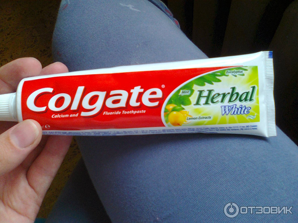 Зубная паста Colgate Herbal White фото