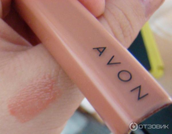 Блеск для губ AVON Соблазнительные губы фото