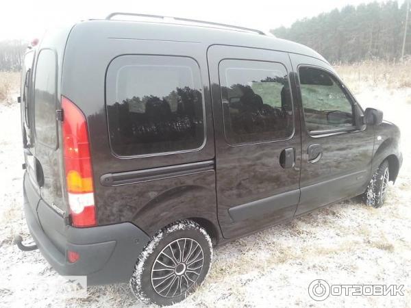 Автомобиль Renault Kangoo минивэн фото