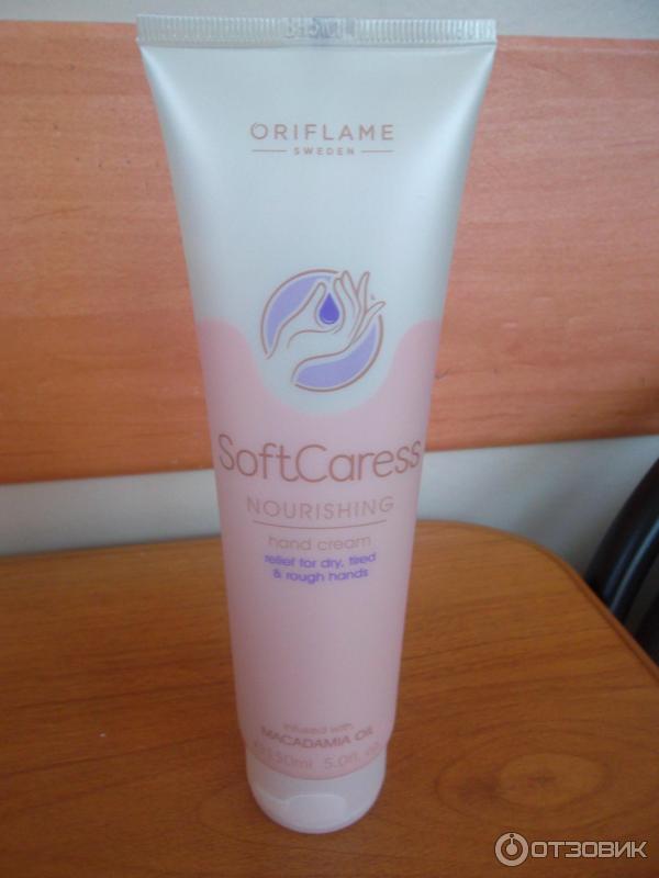 Защитный крем для рук Oriflame Нежность SoftCaress Protecting Hand&Nail Cream фото