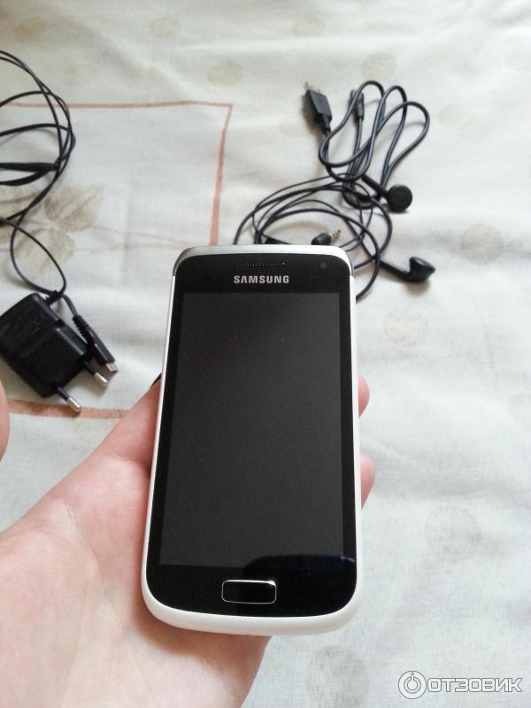 Смартфон Samsung Galaxy W GT-I8150 фото