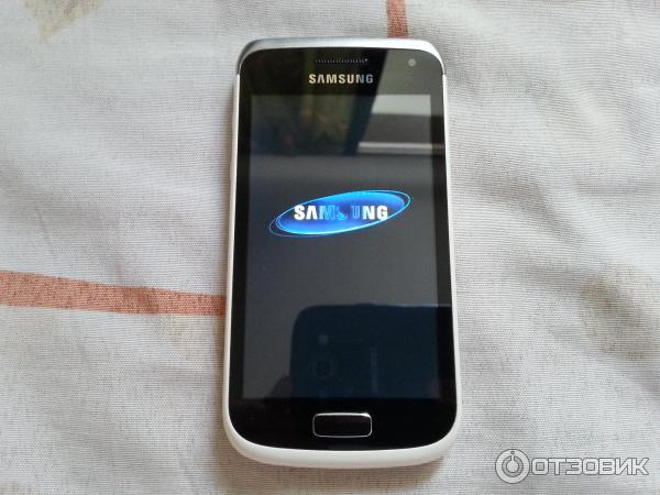 Смартфон Samsung Galaxy W GT-I8150 фото