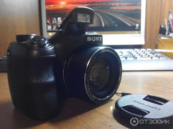 Цифровой фотоаппарат Sony Cyber-shot DSC-H300