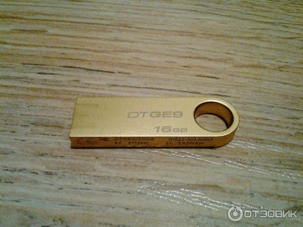 USB Flash drive Kingston DataTraveler SE9 16GB фото