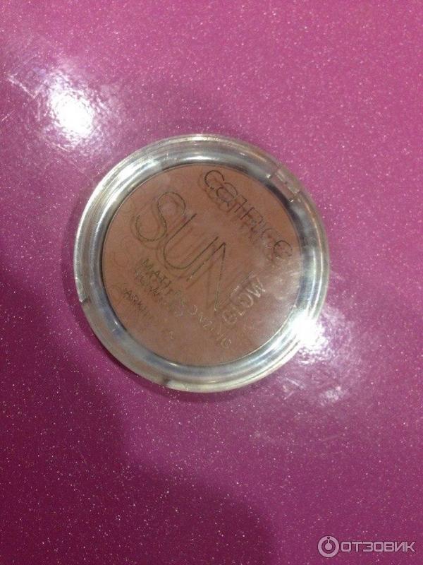 Пудра Catrice Sun Glow Matt Bronzing Powder фото