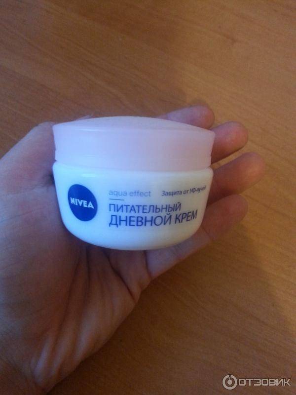 Дневной крем для лица Nivea Aqua Effect Питательный для сухой кожи фото