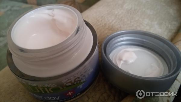 Крем для лица Avon Solutions Winter Nourishing Night Cream + Day Cream SPF15 фото