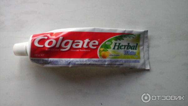 Зубная паста Colgate Herbal White фото