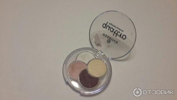 Тени для век Essence Quattro фото