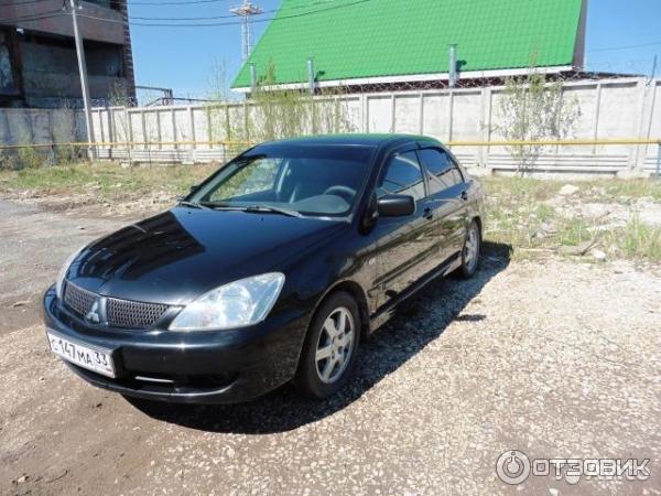 Автомобиль Mitsubishi Lancer IX седан фото