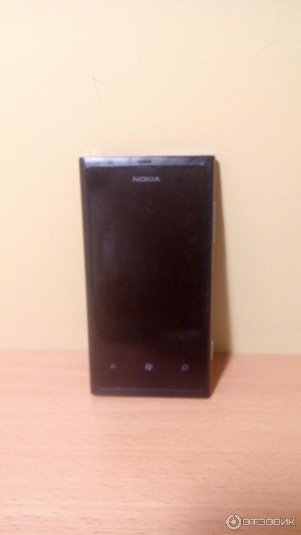 Сотовый телефон Нокиа Люмия 800