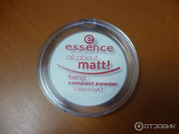 Пудра компактная матирующая Essence All about matt!