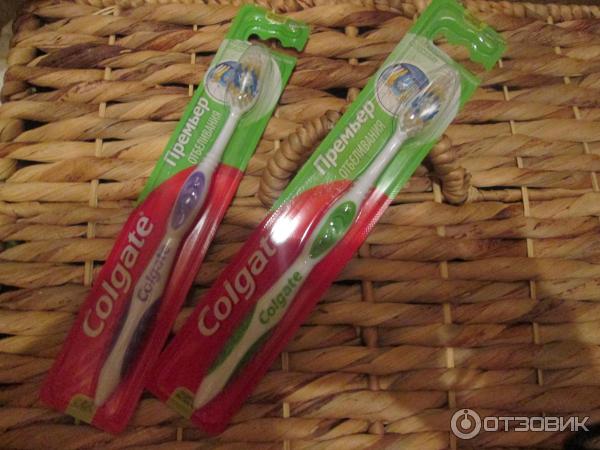 Зубная щетка Colgate Премьер отбеливания и Эксперт чистоты фото