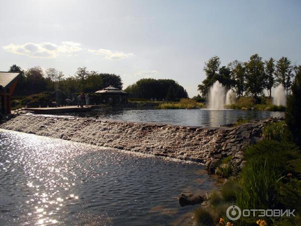 Водопад возле банного комплекса в Межигорье