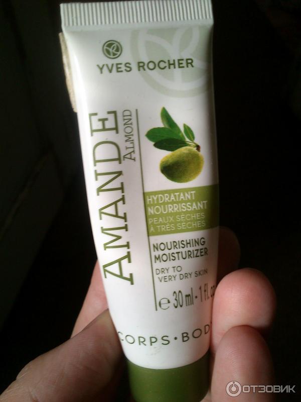 Молочко для тела Yves Rocher Amande Almond фото