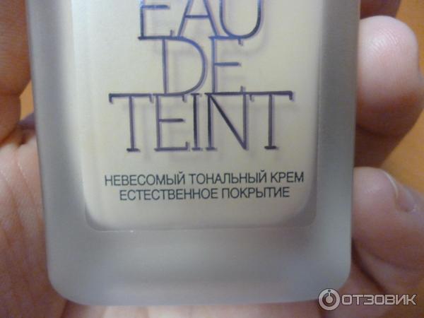 Тональный крем LOreal Nude Magique Eau De Teint