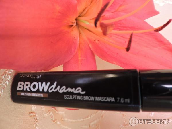 Тушь для бровей Maybelline New York Brow drama фото