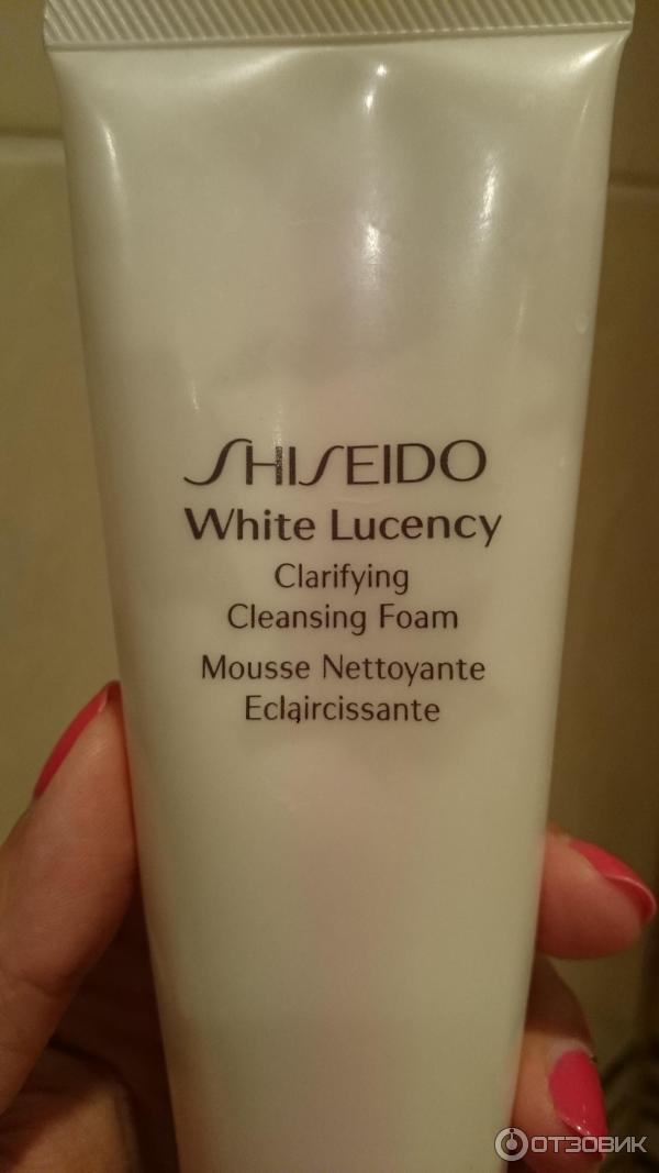 Очищающая пенка выравнивающая цвет лица Shiseido White Lucency фото