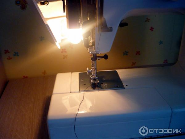 Janome как поменять лампочку
