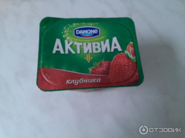 Йогурт Danone Активиа с клубникой фото