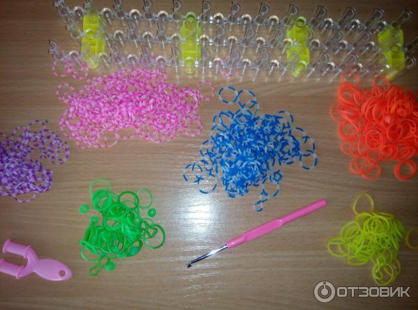 Резиночки, инструменты и наборы для плетения браслетов Loom Bands