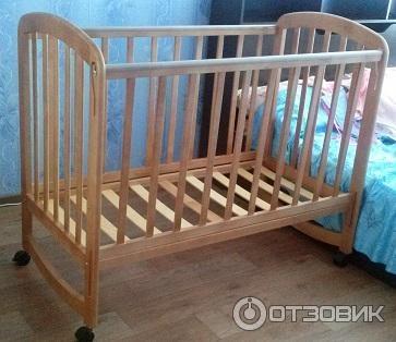 стенка кровати поднята