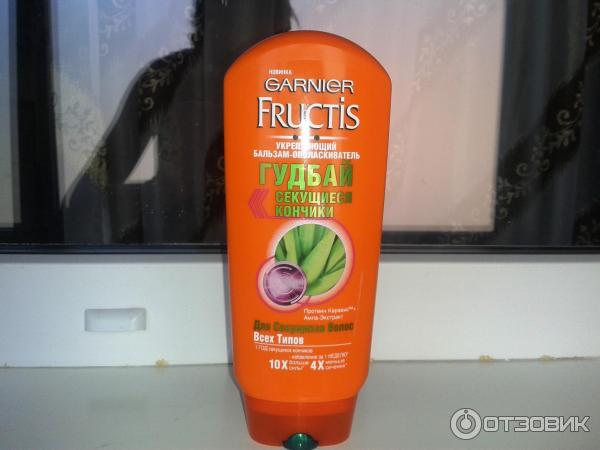 Укрепляющий бальзам-ополаскиватель Garnier Fructis Гудбай секущиеся кончики фото