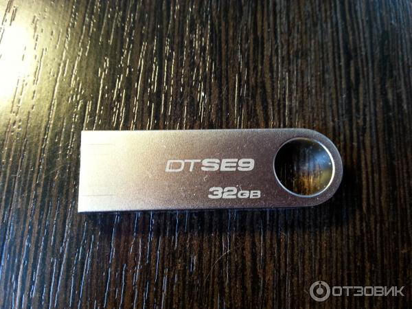 USB Flash drive Kingston DataTraveler SE9 16GB фото