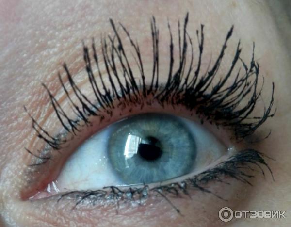 Тушь для ресниц Essence I Love Extreme Crazy Volume Mascara фото