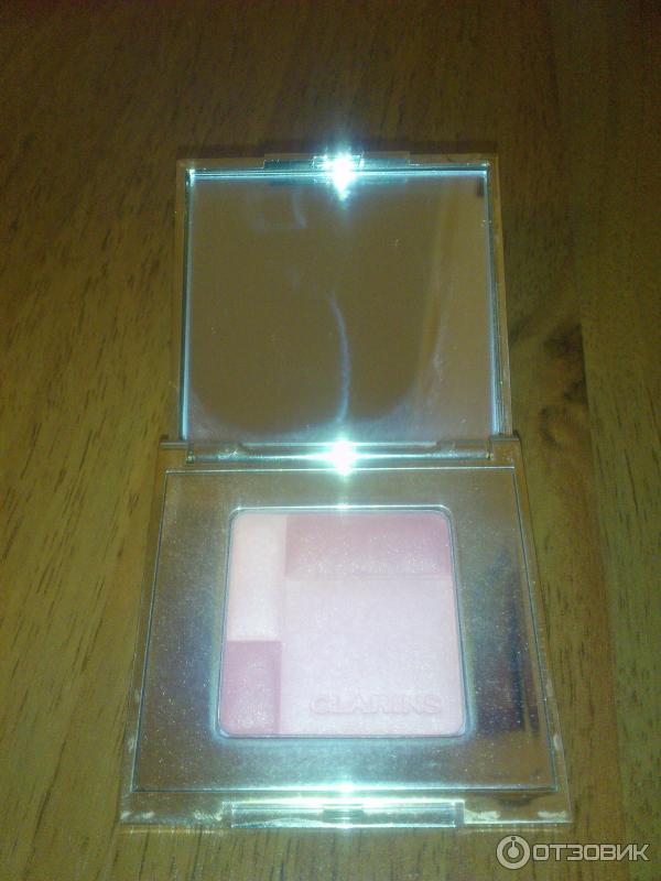 Румяна Clarins Blush Prodige фото