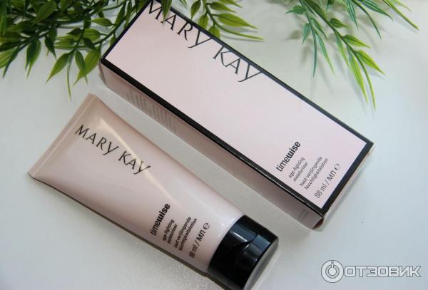 Увлажняющий крем, препятствующий старению кожи Mary Kay TimeWise для комбинированной и жирной кожи фото