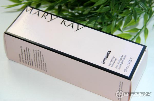 Увлажняющий крем, препятствующий старению кожи Mary Kay TimeWise для комбинированной и жирной кожи фото