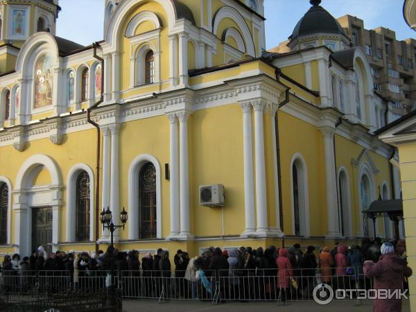 Покровский монастырь Центральный вход