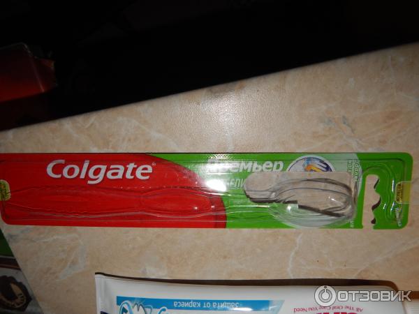 Зубная щетка Colgate Премьер отбеливания и Эксперт чистоты фото