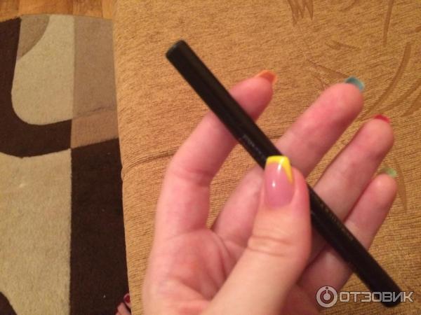 Подводка-фломастер FF Liquid Eyeliner Pen фото