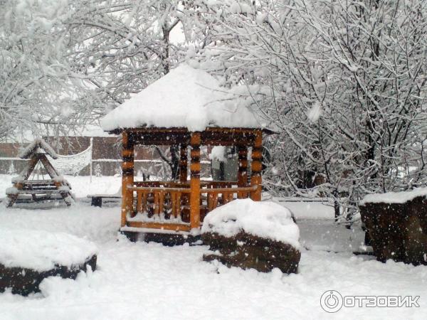 Кемпинг Уют (Россия, пос. Каменномостский) фото