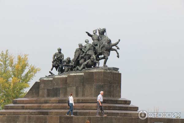 Экскурсия Самые удивительные и необычные памятники в Самаре (Россия, Самарская область) фото