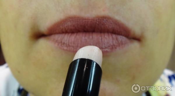 Стойкая помада-блеск для губ Max Factor Lipfinity Lip Colour фото