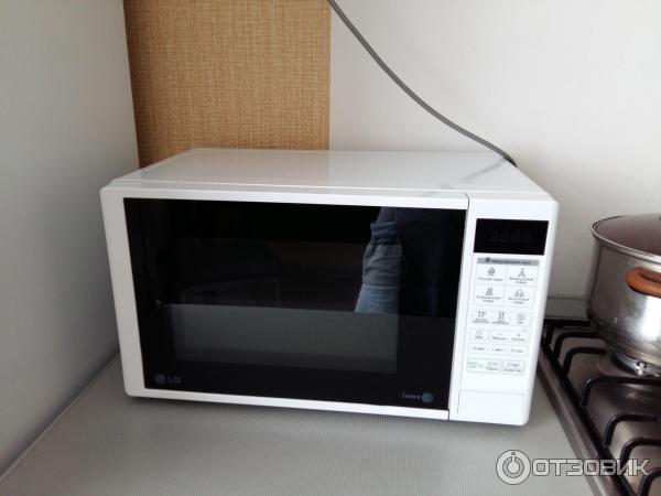 Микроволновая печь lg ms2042dy белый. LG MS-2042d. СВЧ LG MS-2042d. Микроволновка LG ms2042. Микроволновка LG MS 2042d.