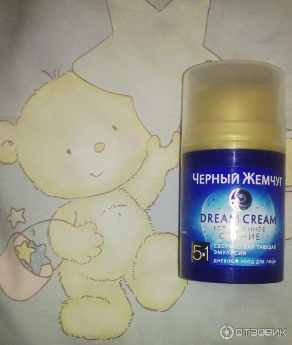 Черный жемчуг Dream cream естественное сияние сверхлегкая тающая эмульсия фото